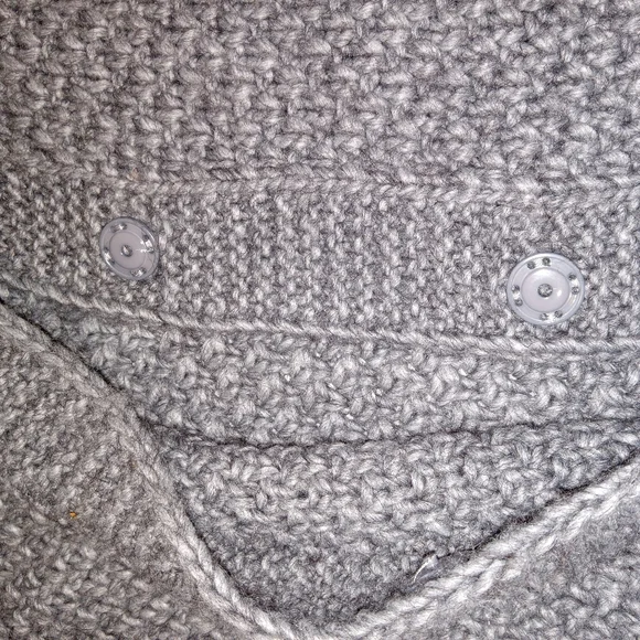 Elsamanda for Anthropologie Gray Oversized Chunky Knit Shrug Medium - Picture 8 of 9